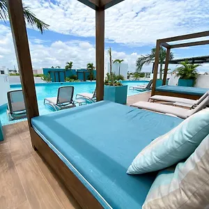 the-gallery-deluxe-room.quintano-roohotels.com/